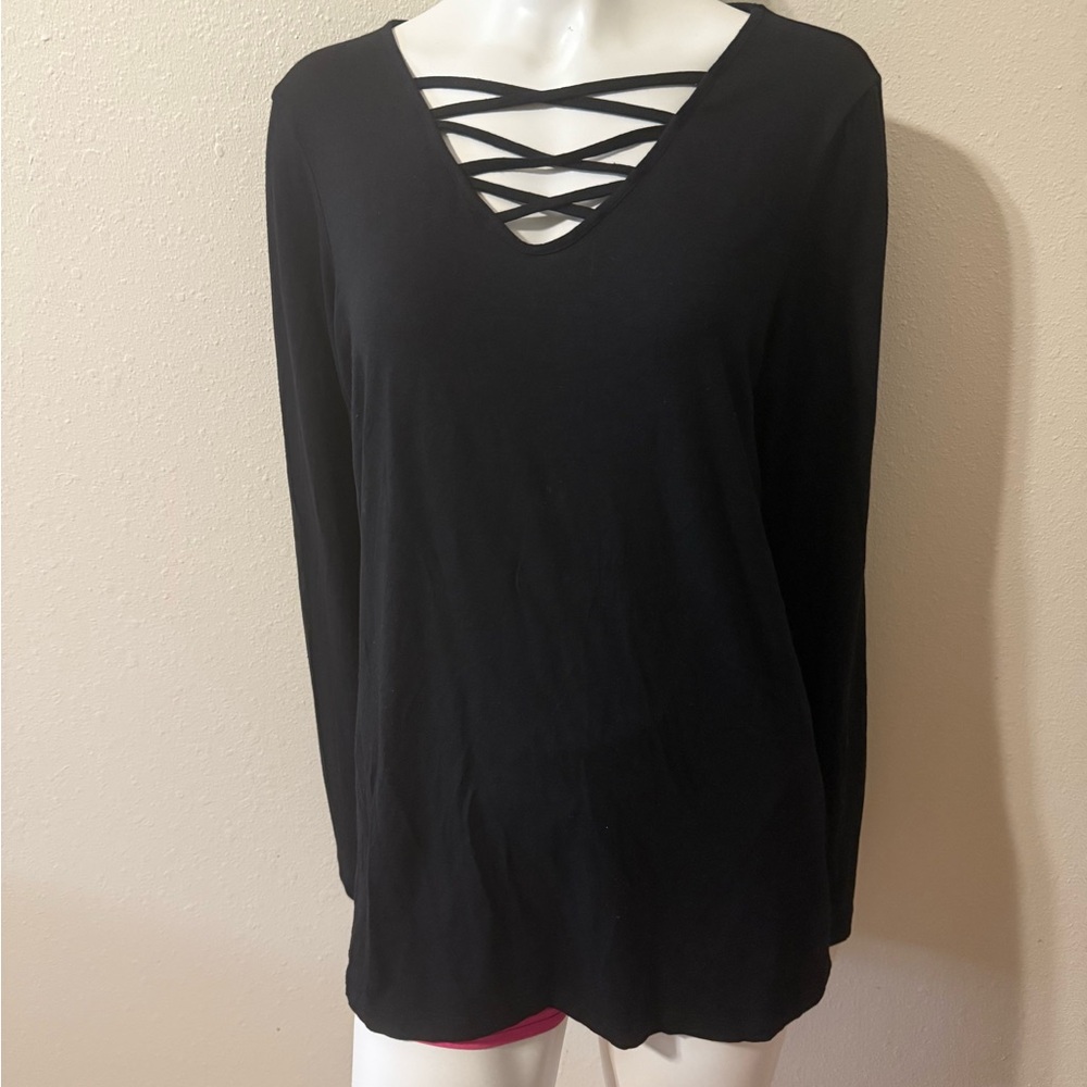 Elegant Black Crisscross V-Neck Blouse